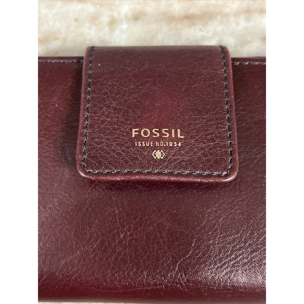 FOSSIL‎ Logan Tab Leather Card Holder Wallet Clutch Burgundy Maroon